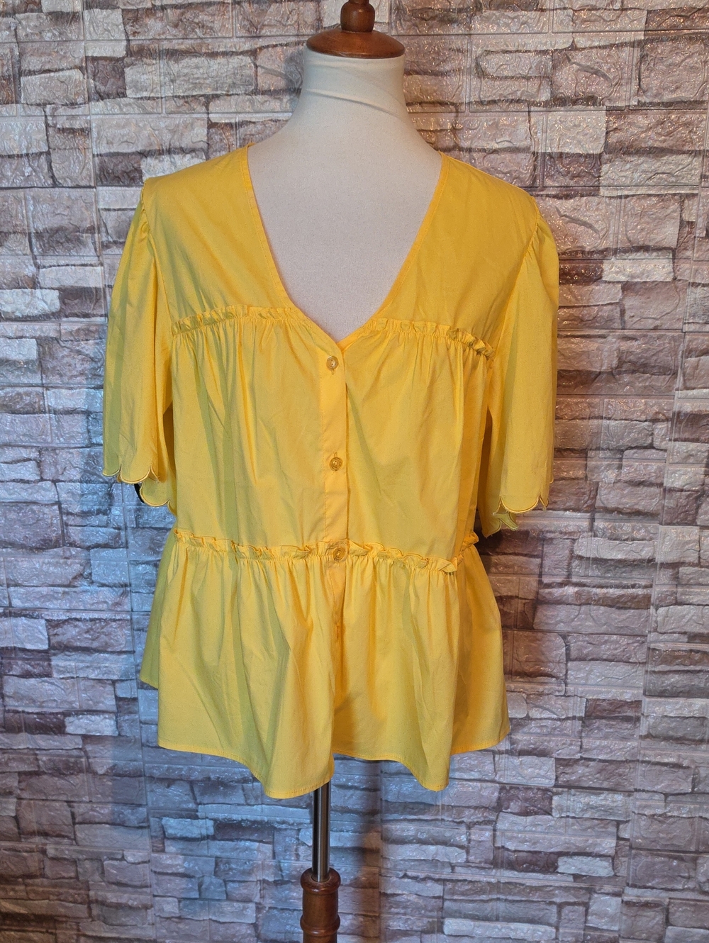Mark New York Andrew Mark Women’s Yellow Button-Front Peplum Top